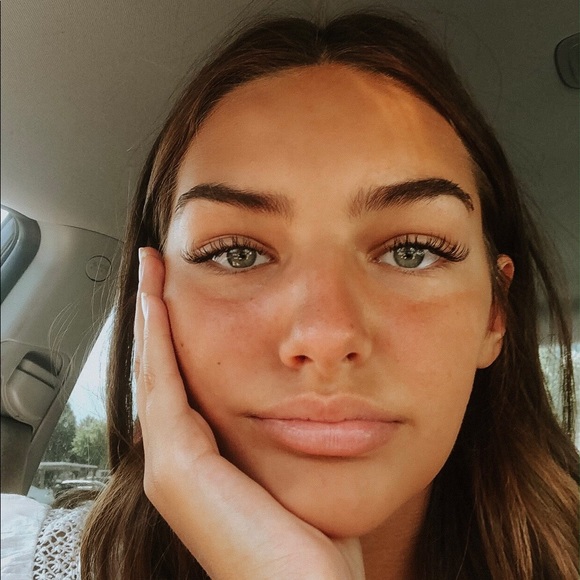 Meet your Posher, Kylee - Picture 1 of 1